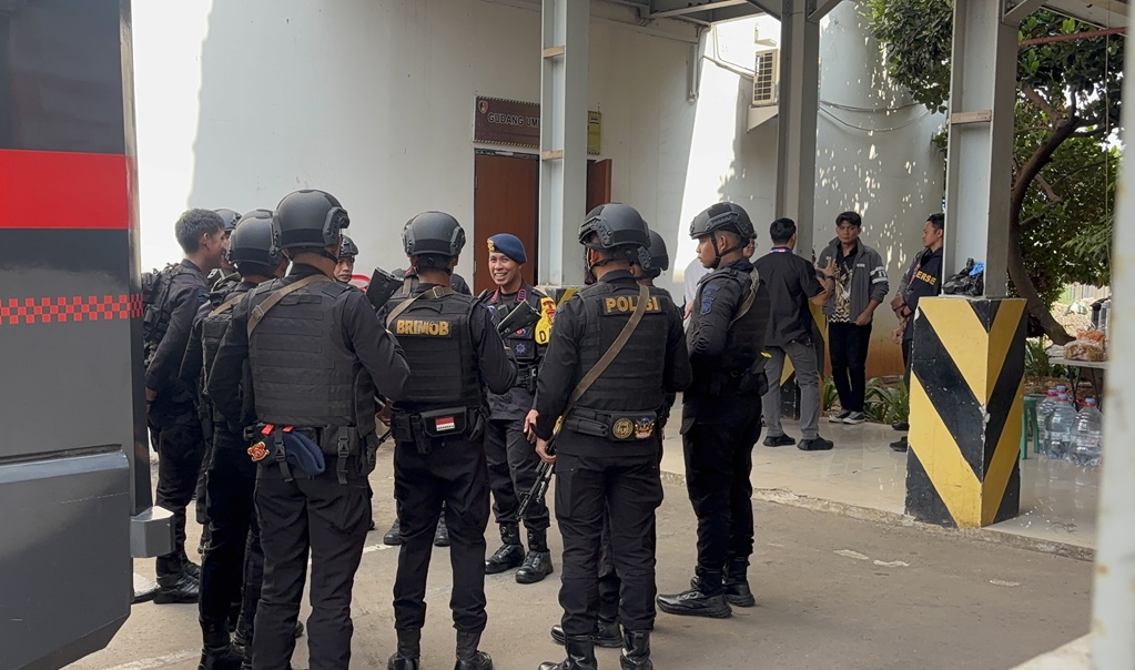 Don Ritto Dilimpahkan ke Kejagung Hari Ini, Polisi Bersenjata Kawal Ketat 