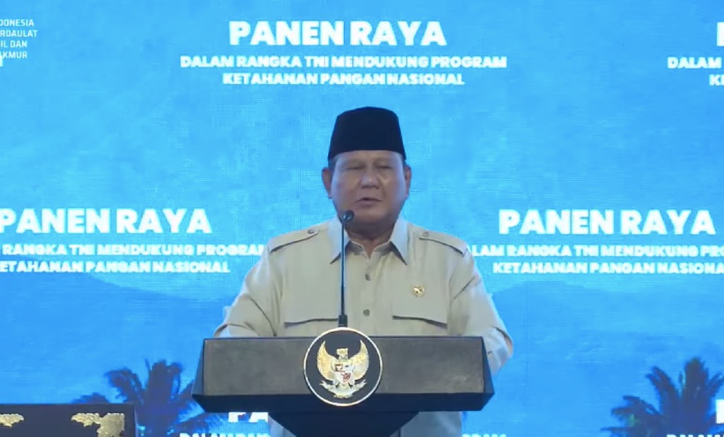 Prabowo Bangga TNI Panen Raya Serentak di 43 Titik, Sebut TNI-Polri Anak Kandung Rakyat