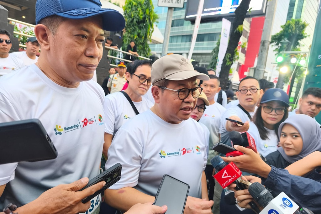 Hari Koperasi ke-79, Menkop-Pramono Lepas Ribuan Peserta GenCoopRun 2026 di CFD Rasuna Said