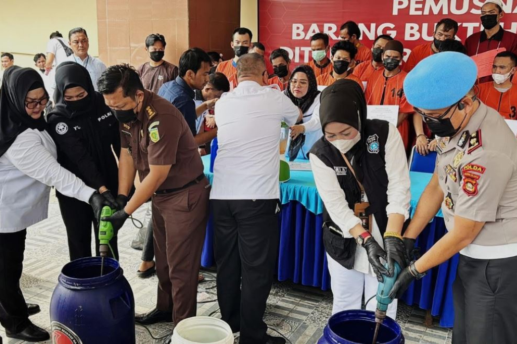Polda Sumsel Musnahkan Narkoba Senilai Rp7,9 Miliar, 27 Tersangka Ditangkap
