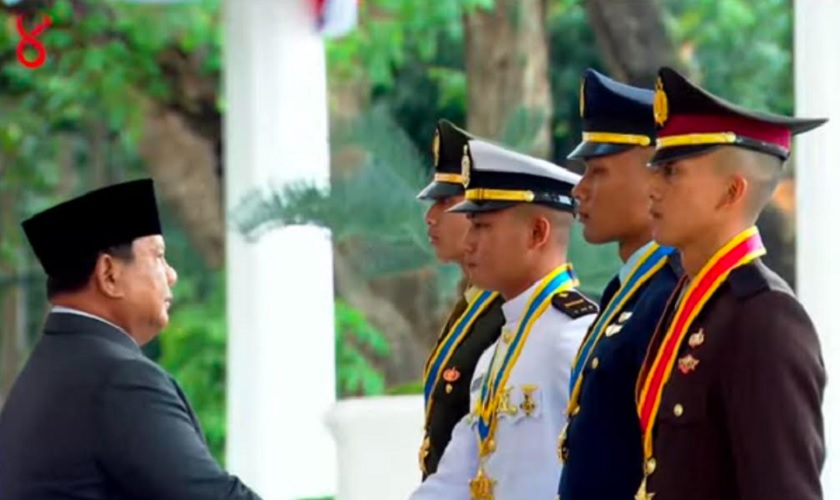 Pesan Prabowo saat Lantik 1.177 Perwira TNI-Polri: Awal Pengabdian ke Bangsa dan Negara
