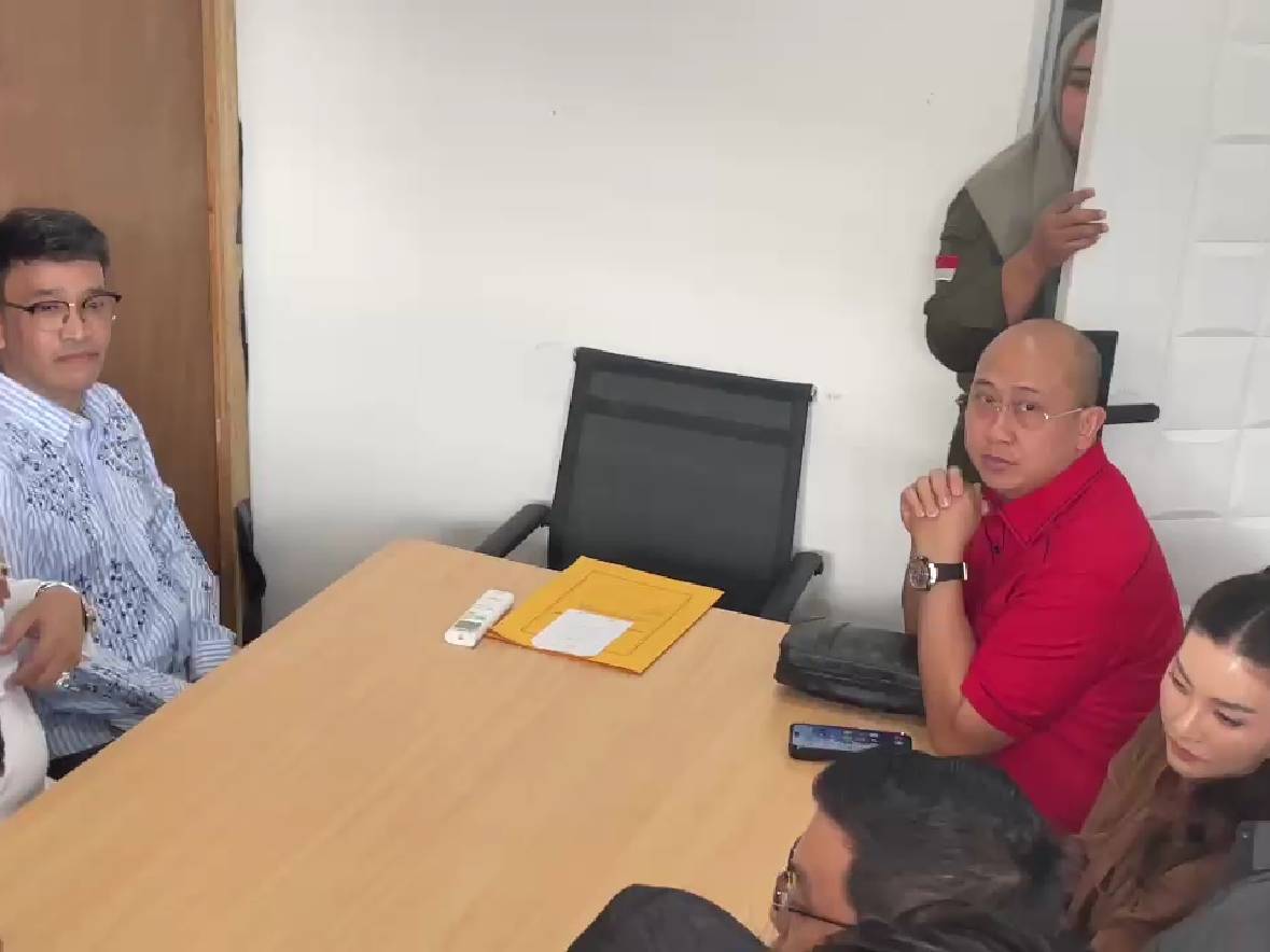 Heboh! Ruben Onsu dan Sarwendah Akhirnya Bertemu di PN Jaksel