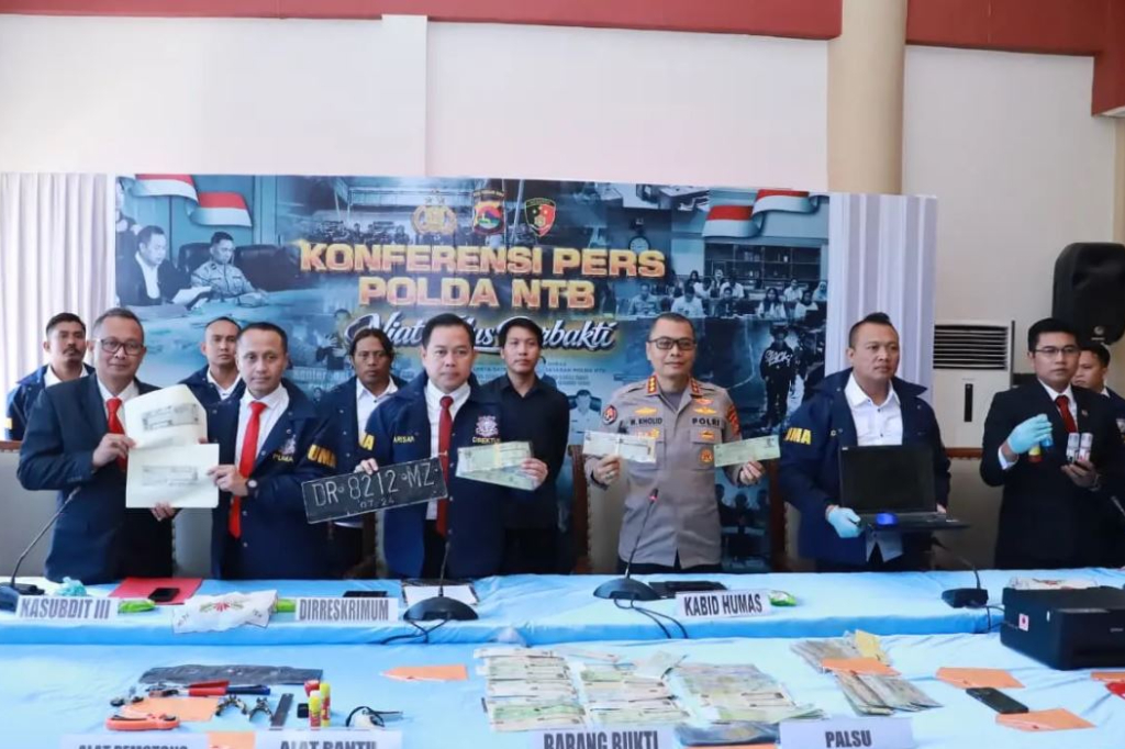 Polisi Bongkar Pemalsuan STNK di Mataram, Tarif Motor Rp750.000 dan Mobil Rp1 Juta