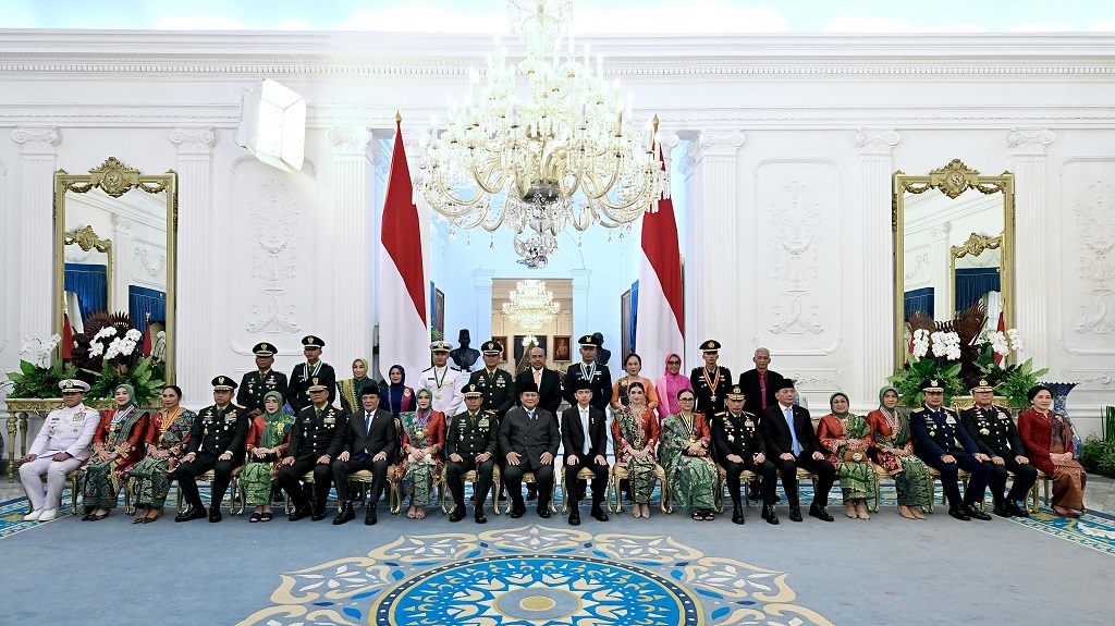 Momen Hangat Prabowo Jamu Perwira TNI-Polri dan Orang Tua usai Praspa 2026 di Istana