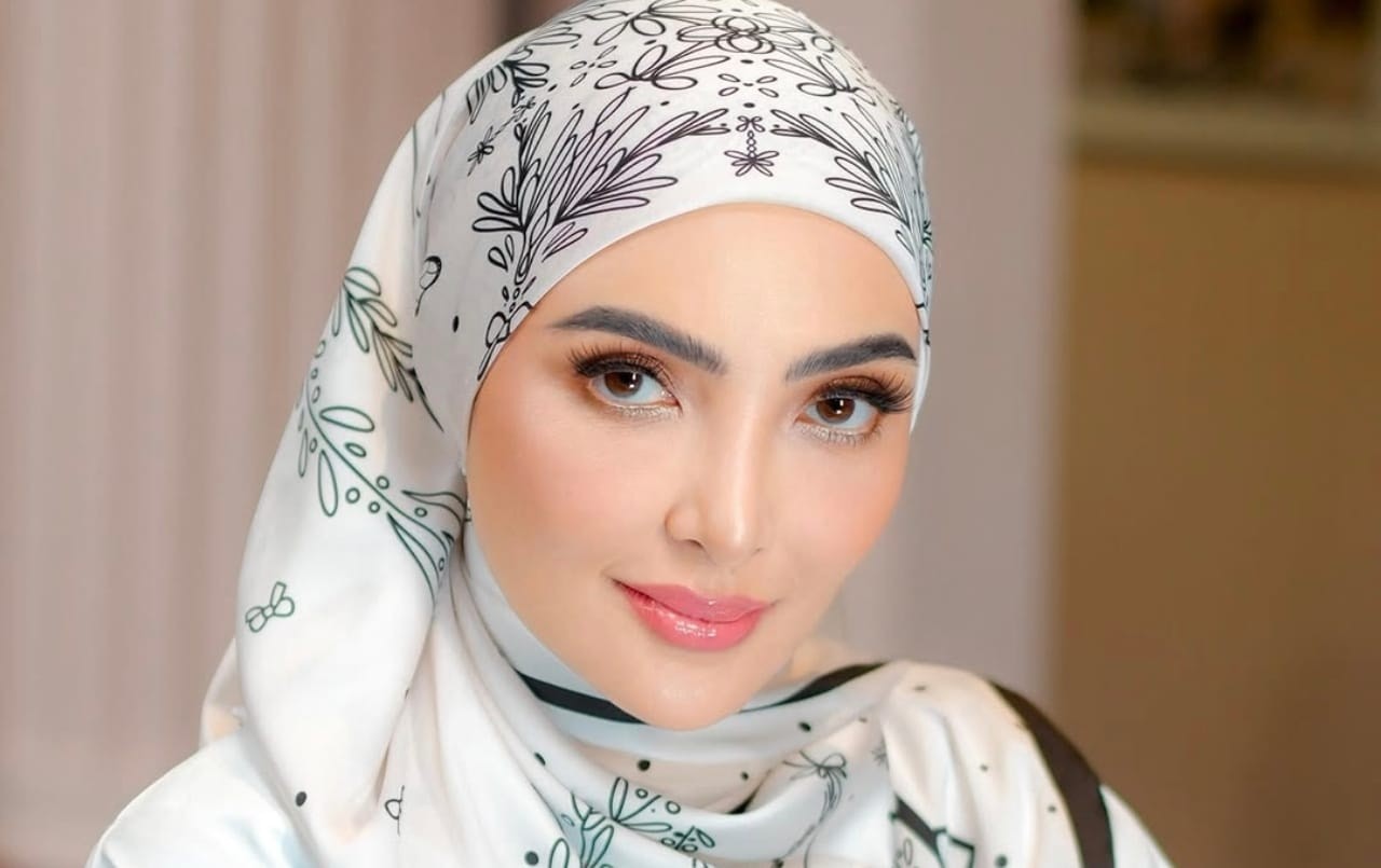 Ashanty Akui Sempat Tergoda Lepas Hijab, Berat Singkirkan Baju Lama Berlabel