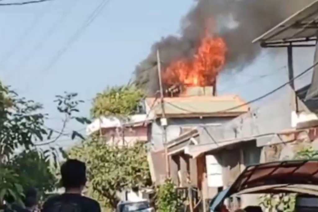 Bakar Sampah di Lantai 3, Bangunan Rumah di Gowa Ikut Hangus Dilalap Api