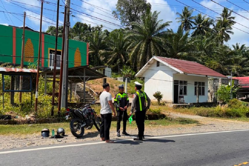 Pulang dari Seleksi Paskibraka, 2 Remaja Kecelakaan Tabrak Bus di Pasangkayu