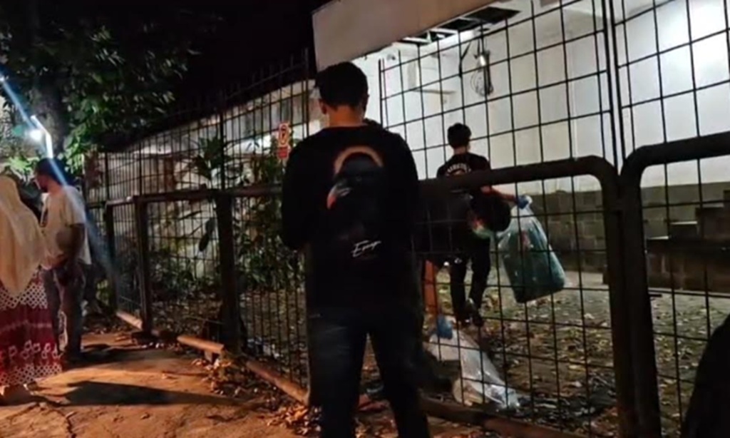 Polisi Olah TKP Tewasnya Pria Diduga Karumga Eks Jampidsus Febrie, Sejumlah Barang Bukti Dibawa