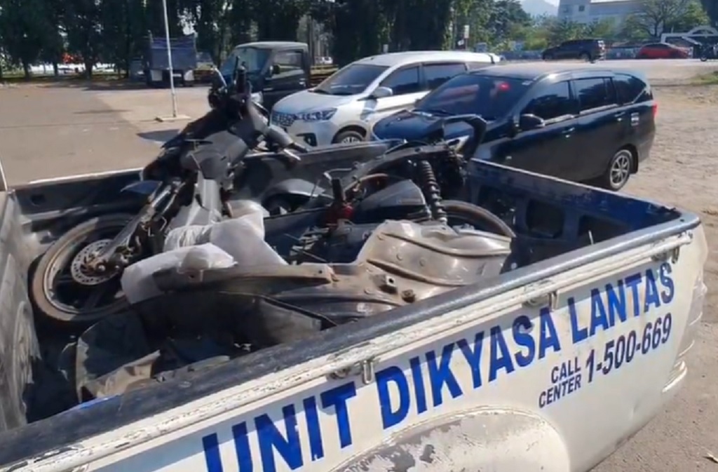 Kronologi Minibus Tabrak Motor Tewaskan Ayah-Anak di Cilegon, Sopir Diduga Ngantuk