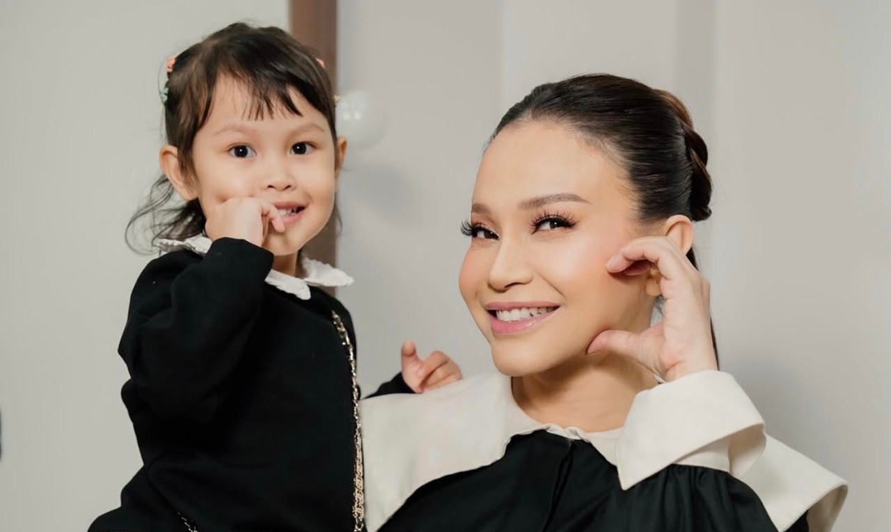 Rossa Ungkap Kedekatan Afgan dengan sang Putri Raina Michaela