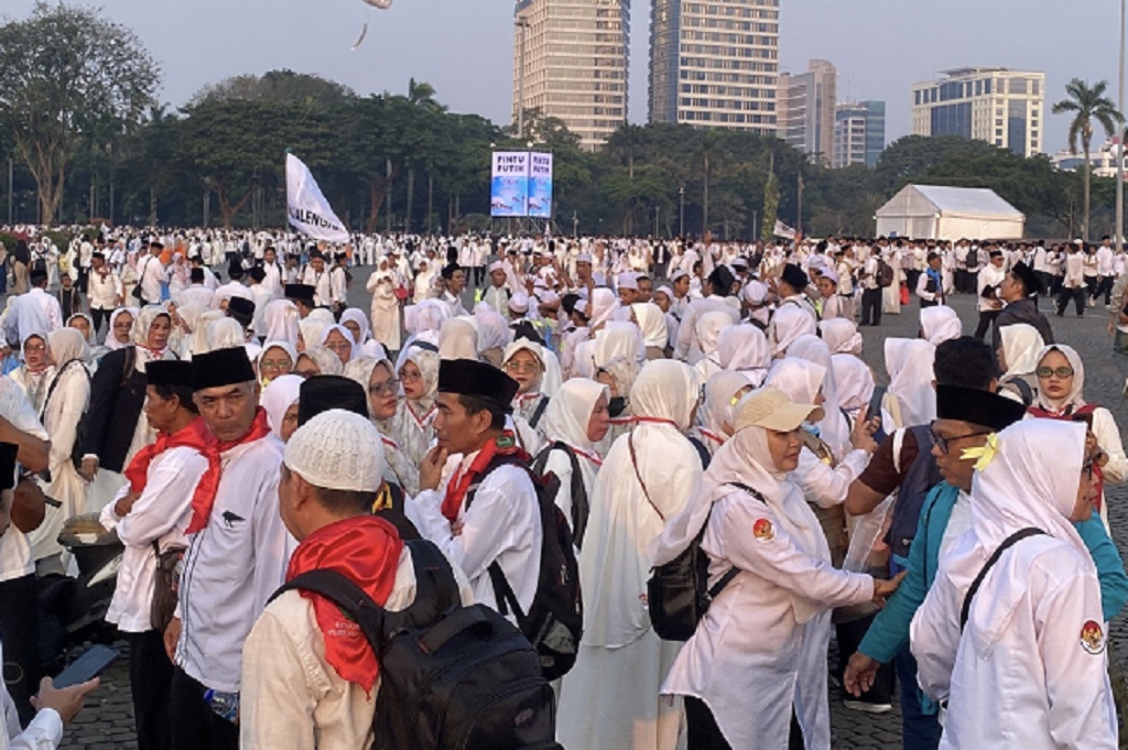 Ribuan Jemaah Padati Monas, Antusias Hadiri Acara Zikir dan Doa Kebangsaan