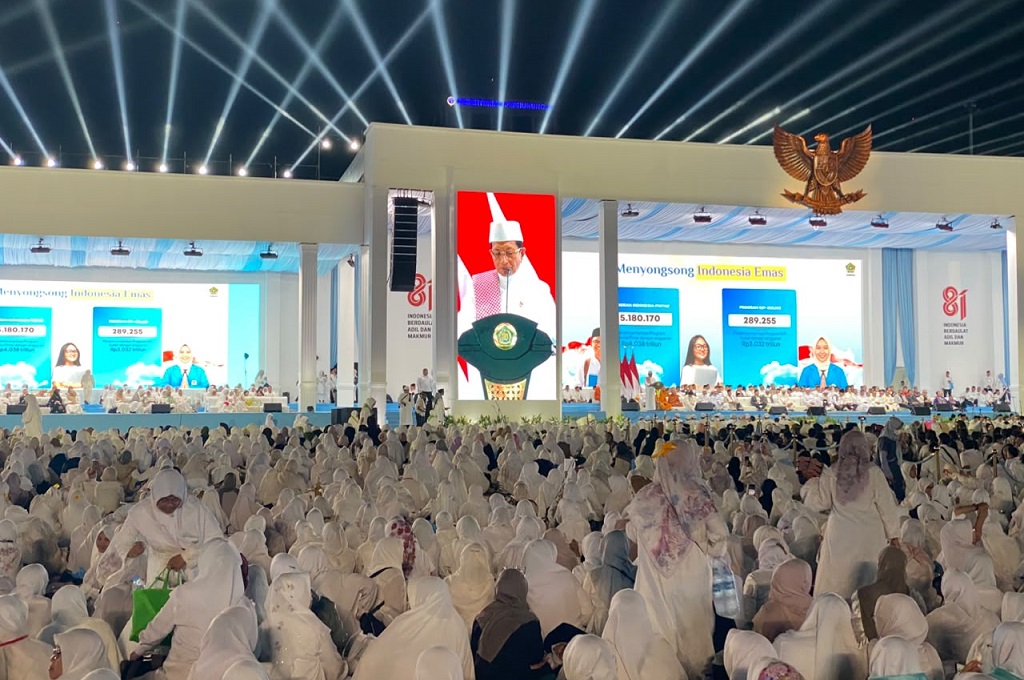 Suasana Zikir dan Doa Kebangsaan di Monas, Jemaah Berpakaian Serba Putih