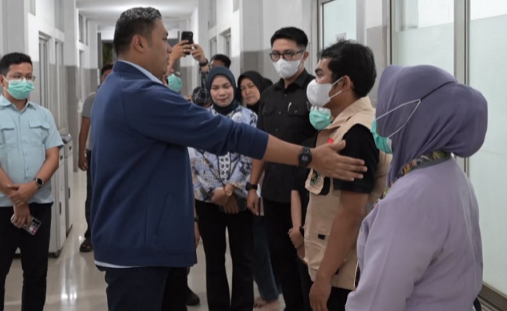 Kepala BGN Ungkap Insiden MBG di SMKN 6 Semarang, SPPG Karangturi Langsung Disanksi