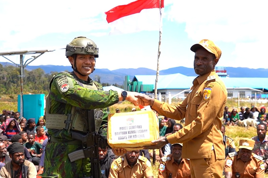 Kekeringan Berkepanjangan di Papua Tengah, Koops TNI Habema Kirim 2 Ton Bantuan