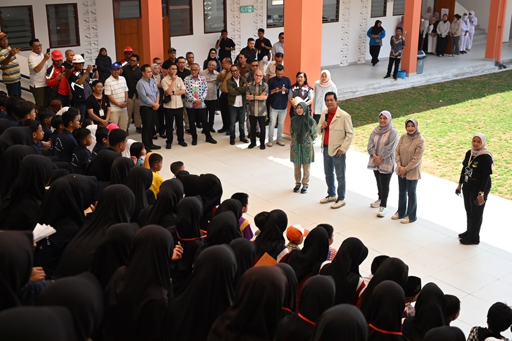 Purbaya Cek Sekolah Rakyat Surabaya, Pastikan APBN Siap Dukung Program Prioritas Prabowo