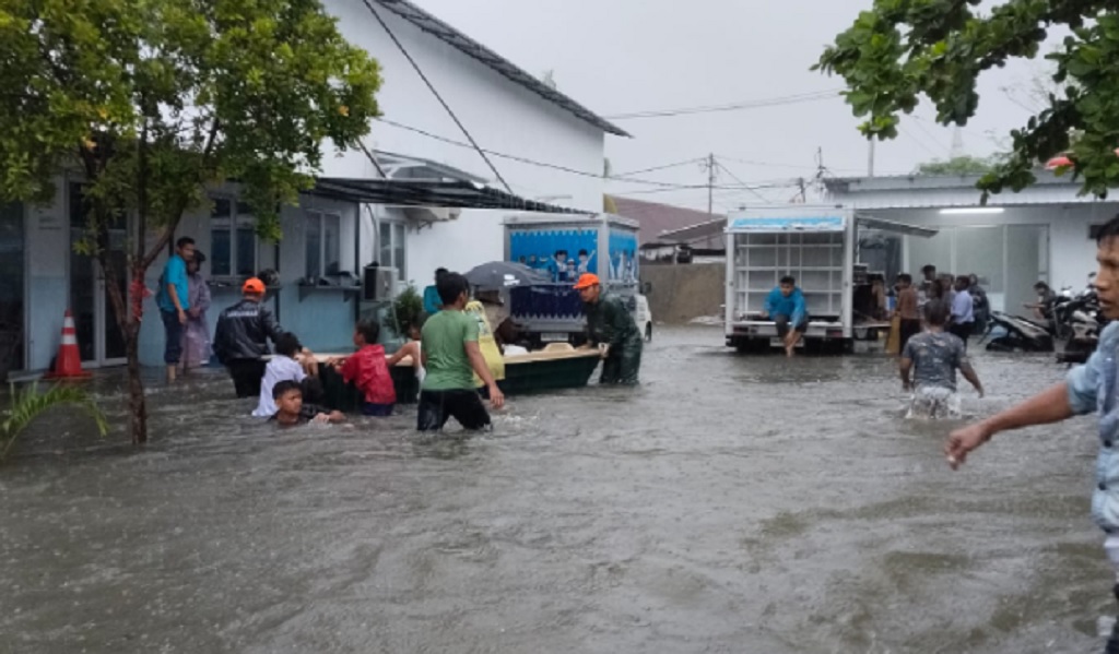 Banjir di Padang Meluas hingga Rendam 5 Kecamatan, BNPB Minta Warga Tetap Waspada