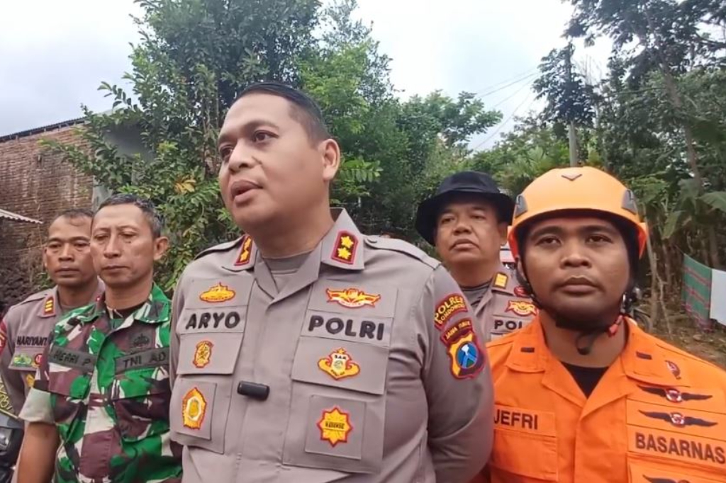 2 Pendaki Hilang di Gunung Piramid Ditemukan Tewas dalam Jurang 60 Meter di Punggung Naga