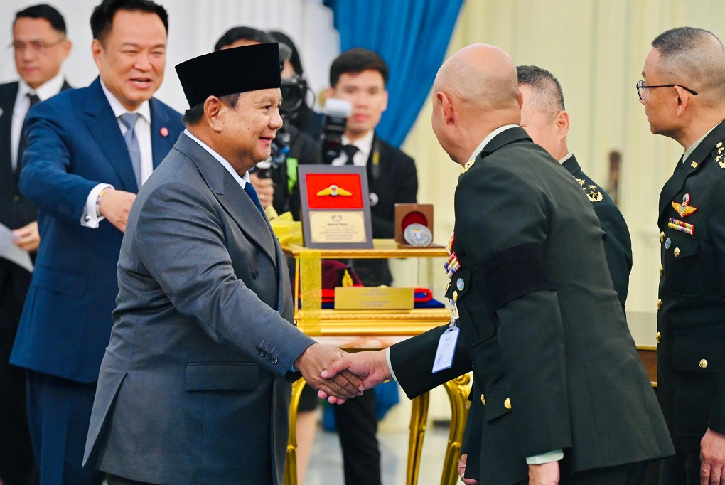 Prabowo Terima Baret Merah Pasukan Khusus Thailand, Pertama bagi Kepala Negara Asing