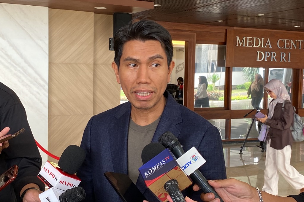 DPR Pastikan Tak Ada PHK PPPK dan Pemotongan Gaji ASN meski Daerah Kesulitan Anggaran