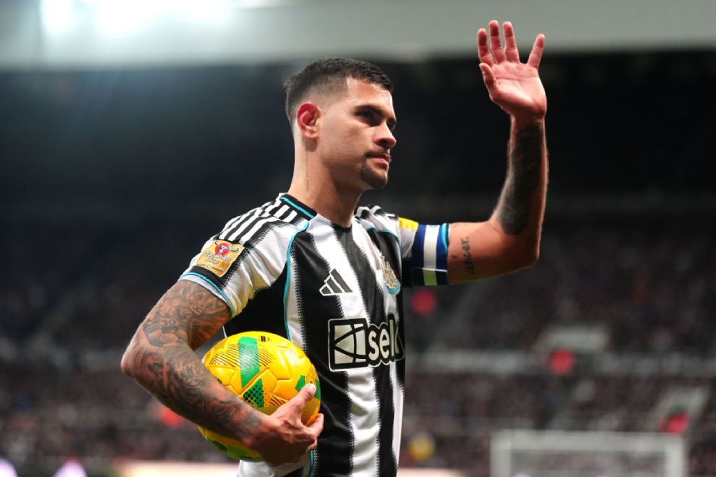 Newcastle Kejar Bidikan MU demi Cari Pengganti Bruno Guimaraes