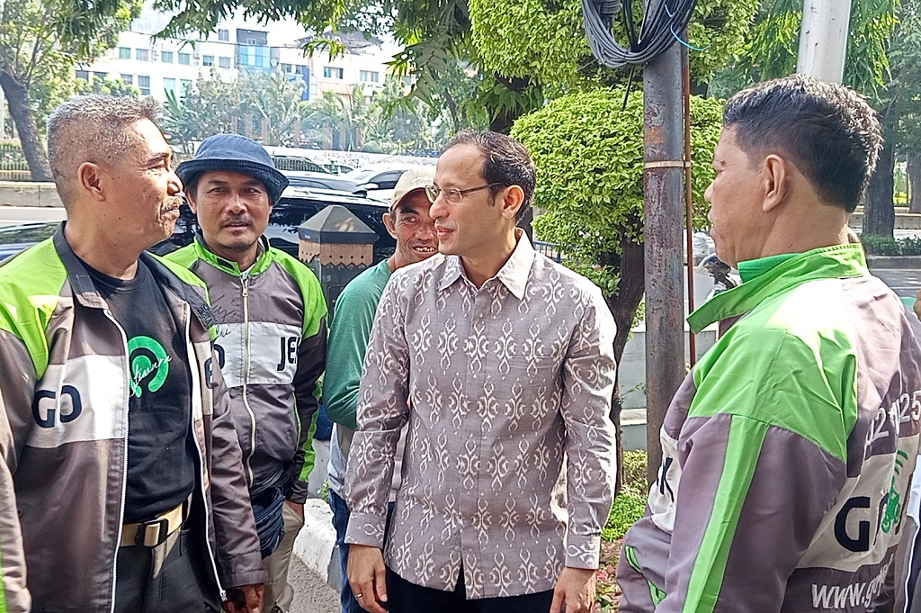 Nadiem Hadiri Sidang Banding Perdana, Didampingi Keluarga hingga Driver Ojol
