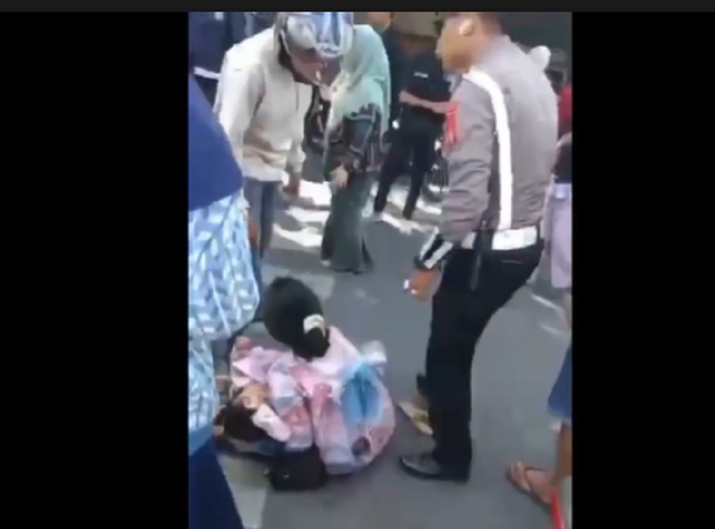 Kronologi Mobil Perwira Polisi Tabrak Motor Tewaskan Balita di Bone