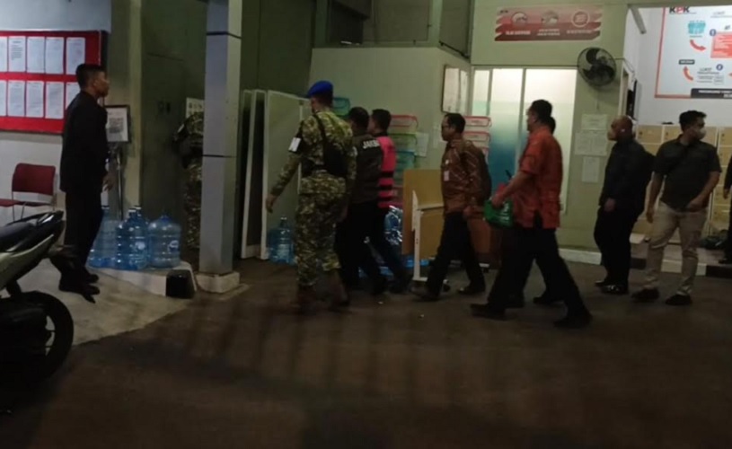 Eks Jampidsus Febrie Adriansyah Kembali Ke Rutan KPK usai Diperiksa Kejagung 9 Jam
