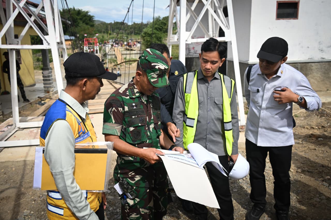 Gibran Cek Proyek Jembatan di Gayo Lues Aceh, Pastikan Pemulihan Pascabencana Lancar