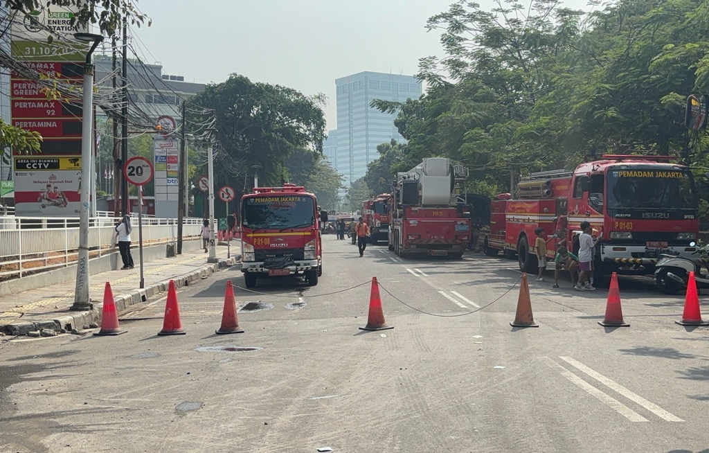 Jalan Abdul Muis Jakpus Masih Ditutup usai Kebakaran Gedung Bapenda DKI