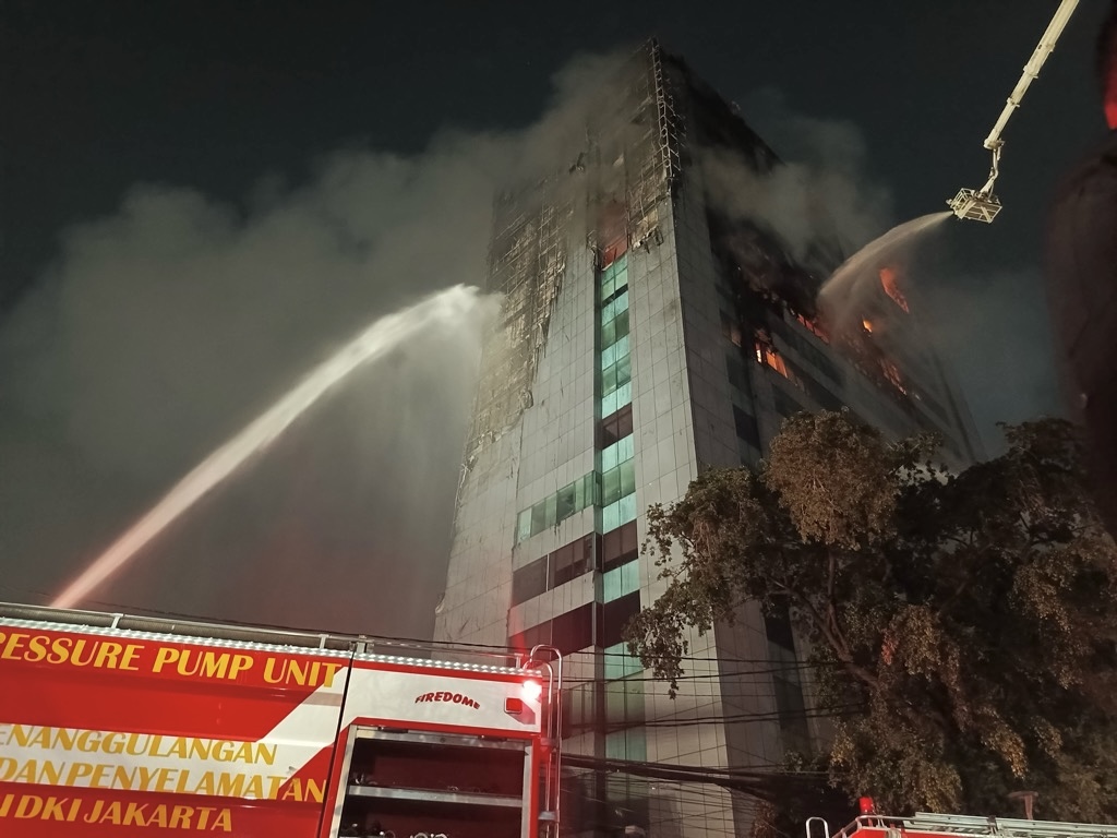 Kebakaran Gedung Bapenda DKI Padam usai 4,5 Jam, Begini Penampakannya