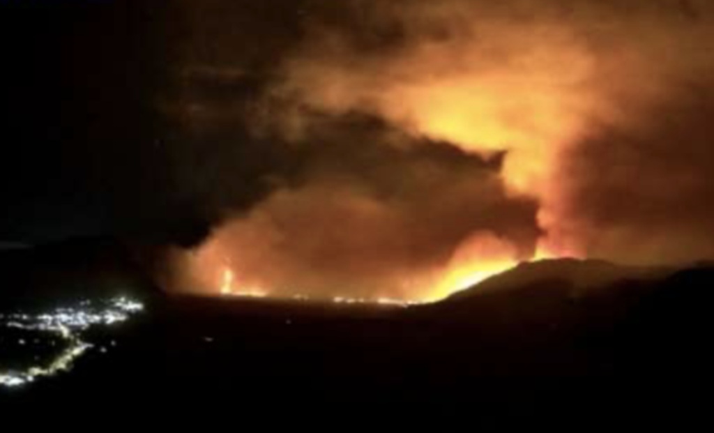 Status Gunung Bromo Masih Waspada di Tengah Kebakaran Hutan 