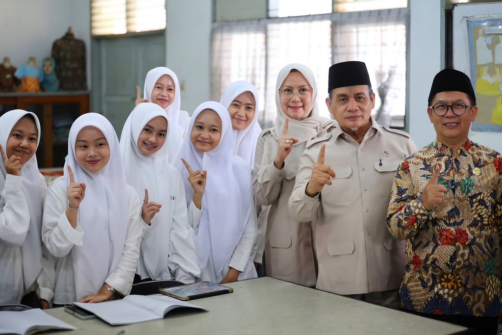 Cegah Aksi Predator Anak di Madrasah, Wamenag Minta Pasang CCTV di Titik Rawan