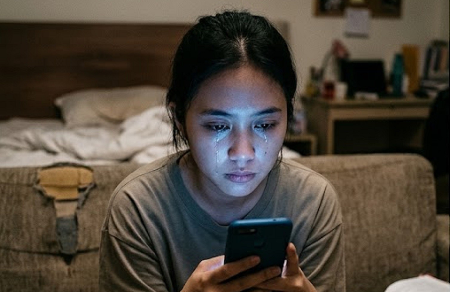 Jangan Sepelekan Kebiasaan Scroll Media Sosial, Otak Bisa Overstimulasi