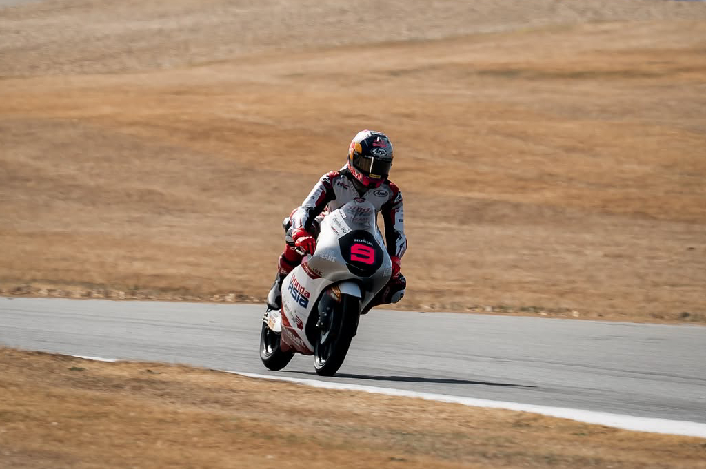 Respons Mengejutkan Veda Ega usai Finis Ke-9 di Moto3 Inggris 2026