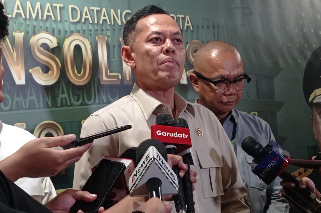 Kepala Bappisus: Kita Punya PR Tangkap Koruptor Besar Riza Chalid