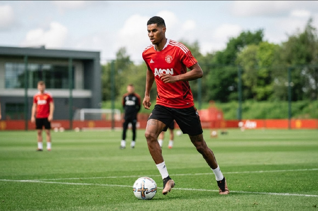 Rashford Antusias Dilatih Carrick, Tapi Pintu Keluar MU Belum Tertutup