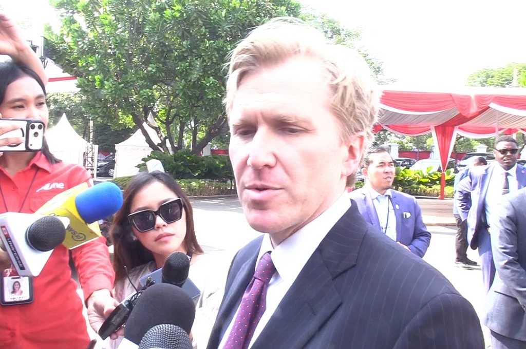 Prabowo Bertemu Wakil Menteri Perang AS di Istana, Bahas Apa?