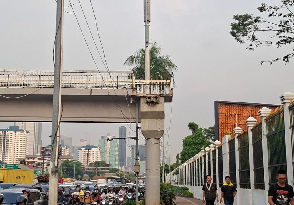 Heboh JPO Depan DPR Tak Punya Tangga, Pramono: Dulu yang Bangun PUPR