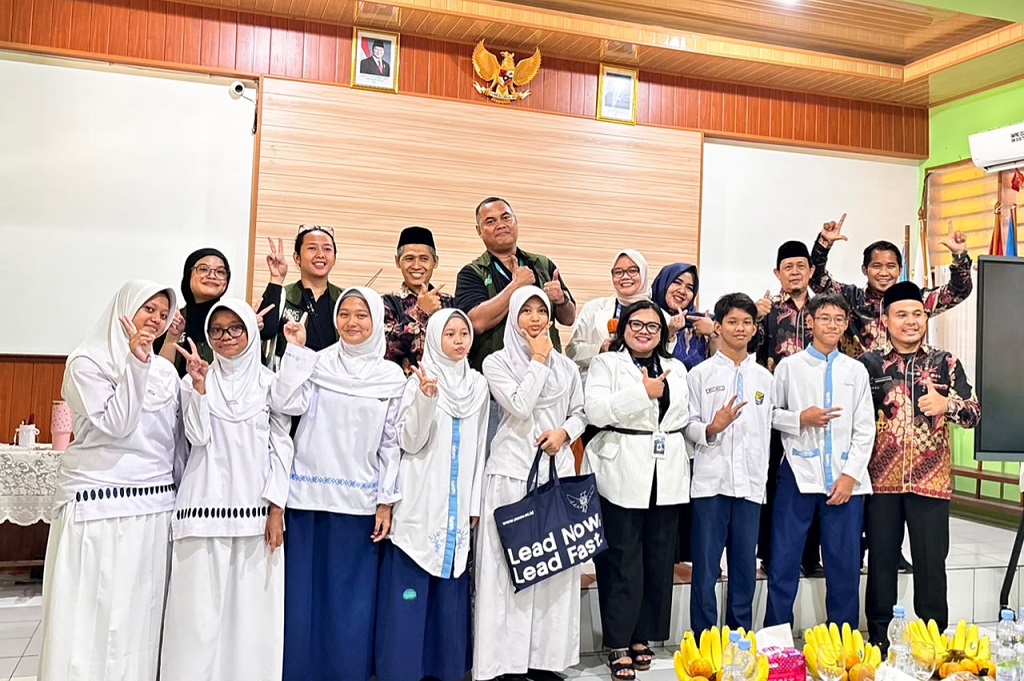 HUT ke-81 RI, MNC Peduli dan MGMP PAI-BP Bekali 100 Pelajar dari 35 SMP di Jakpus dengan Pelatihan Kepemimpinan