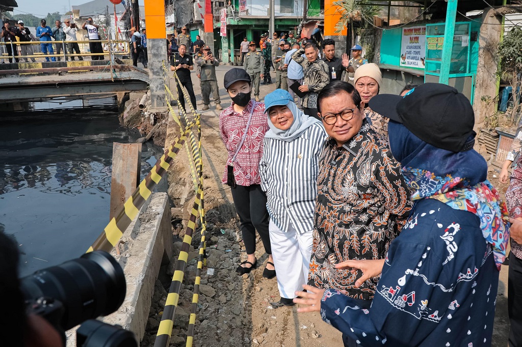 Pramono Tinjau Proyek Normalisasi Kali Cakung Lama untuk Kurangi Banjir, Kapan Rampung?