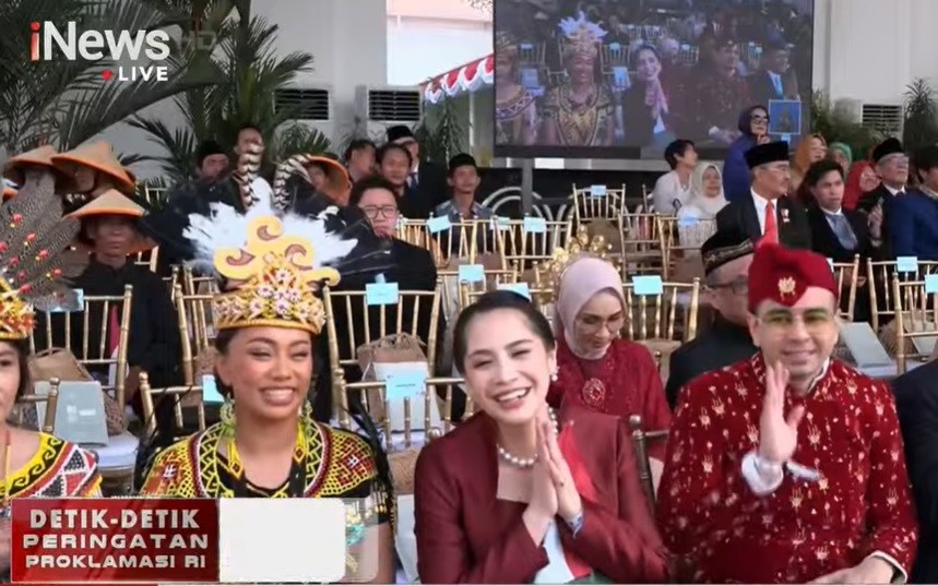 Raffi Ahmad dan Nagita Slavina Tampil Kompak dengan Busana Merah Rayakan HUT Ke-81 RI di Istana