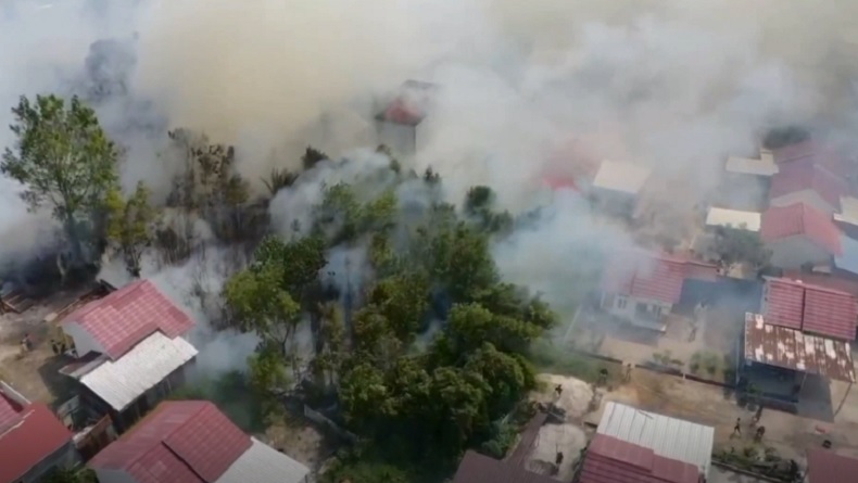 Kebakaran Hutan dan Lahan di Palangka Raya Meluas, Rumah Hangus Dilalap Api