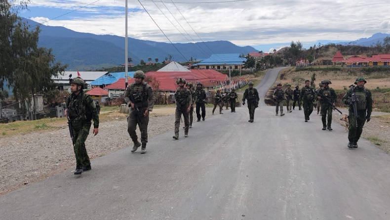 HUT ke-81 RI, Patroli Gabungan TNI dan Polri Diperkuat di Intan Jaya