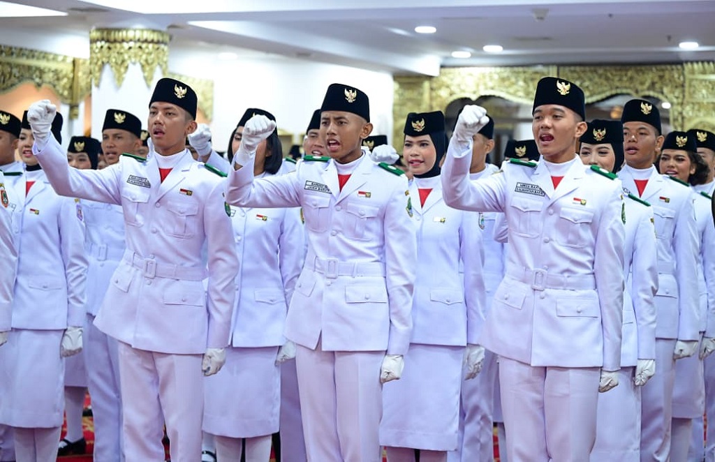Celina Olivia, Paskibraka asal Kalbar Jadi Pembawa Baki Bendera Upacara HUT RI di Istana