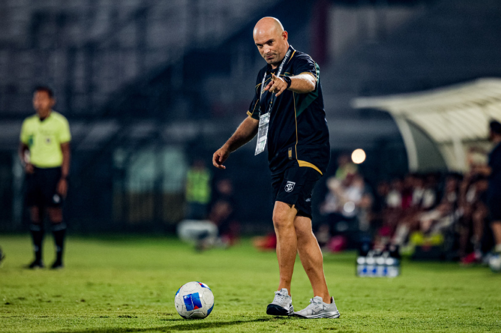 Persebaya Juara Piala Presiden 2026, Bernardo Tavares Kirim Pesan Tegas Jelang Super League