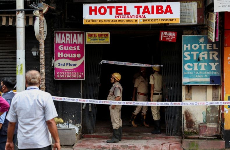 Tragis! Hotel Terbakar, 9 Tamu Tewas