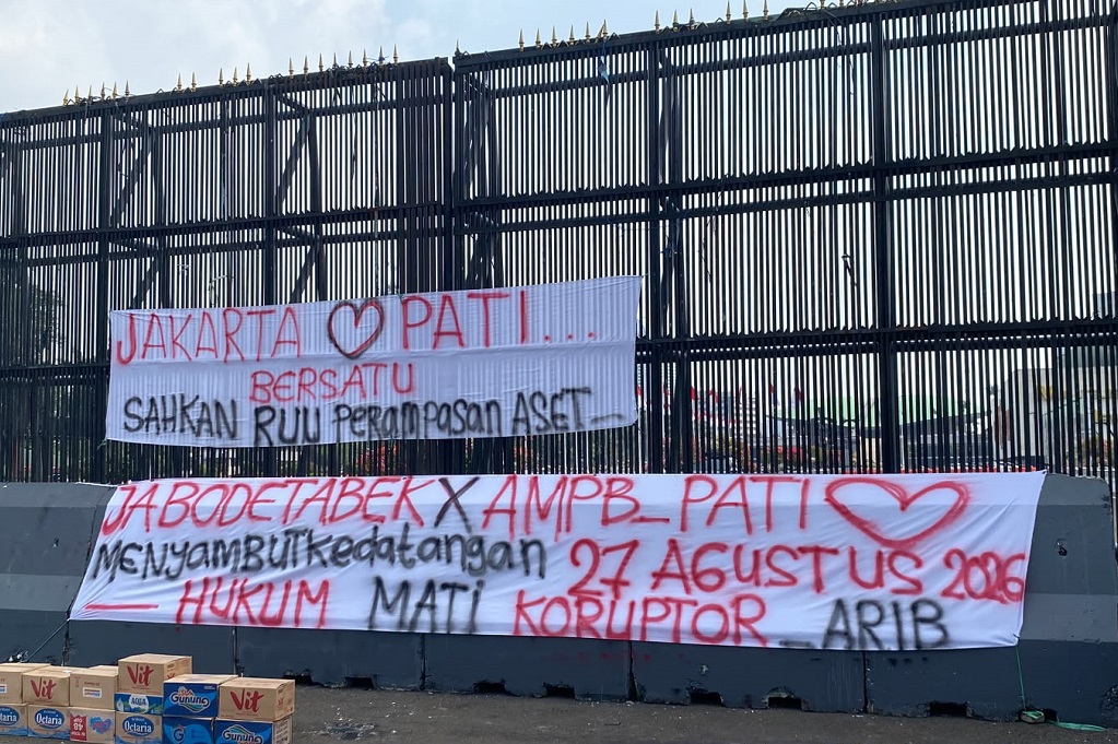 Aliansi Masyarakat Pati Bersatu Tiba di DPR, Dirikan Posko Jelang Demo 27 Agustus