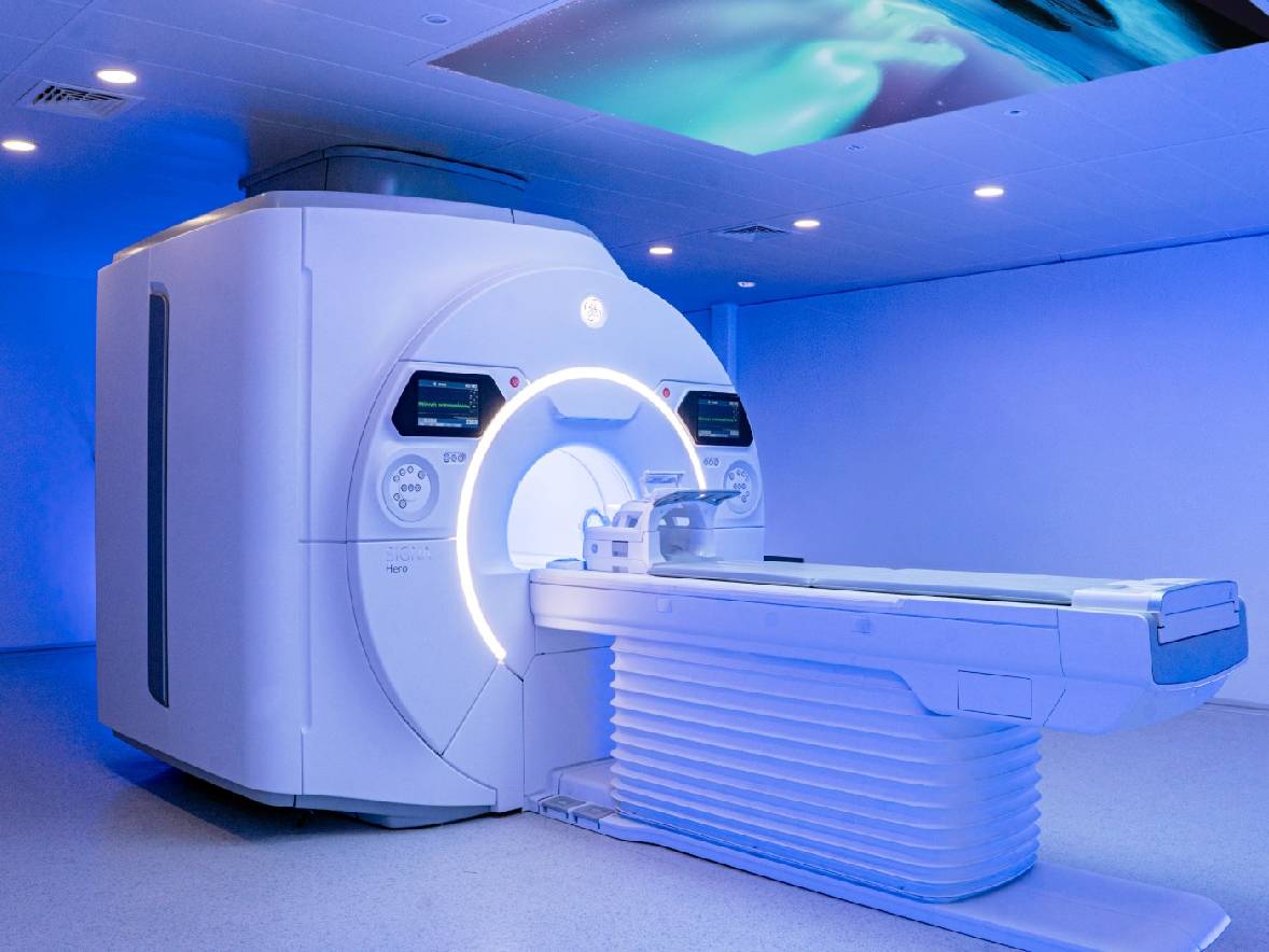 Setiap Menit Berharga! MRI 3 Tesla Berbasis AI Dukung Diagnosis Stroke Lebih Cepat