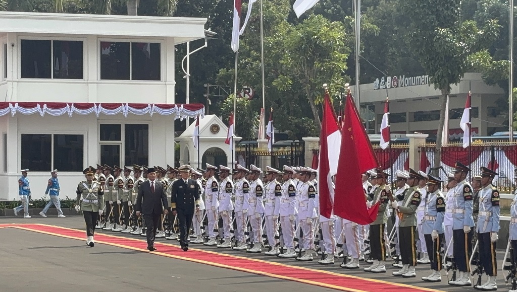 Menhan China Dong Jun Kunjungi Menhan Sjafrie, Disambut Upacara Kenegaraan