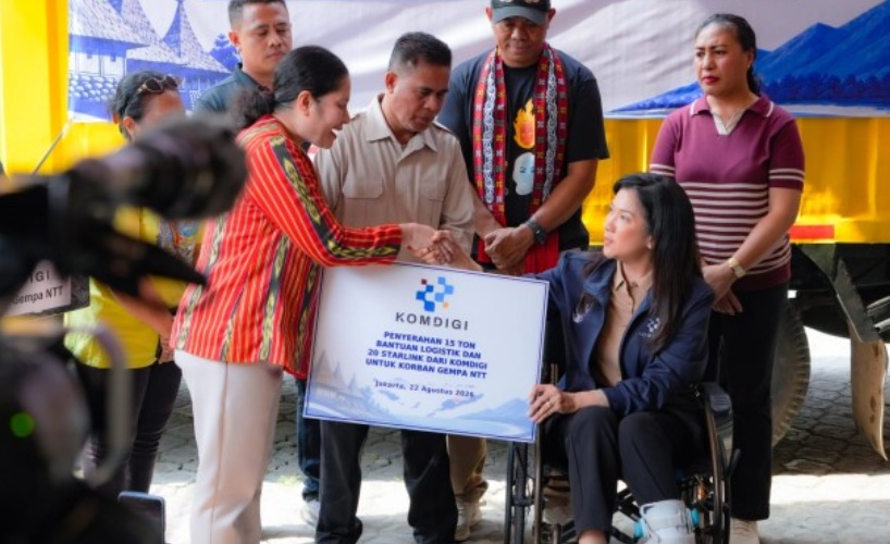 Komdigi Kirim Bantuan Logistik 15 Ton dan 20 Starlink untuk Korban Gempa NTT